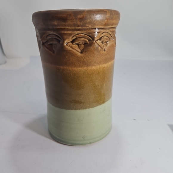 Pam Snyder Art Pottery Signed Vase - Picture 1 of 7